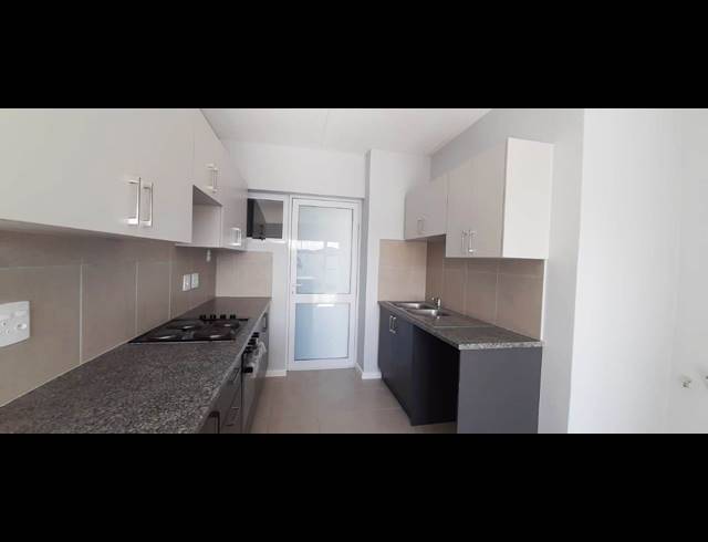 2 BEDROOM TOWNHOUSE RENTED IN FAIRVIEW